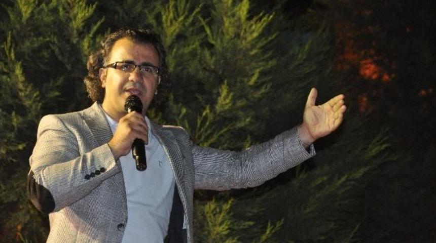 Kartepe&rsquo;de Bilin&ccedil;li Aile İdial Gen&ccedil;lik Konferansı D&uuml;zenlendi