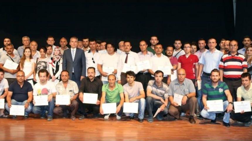 Denizli'de Ev Ve S&uuml;s Hayvanı Satıcılarına Eğitim Verildi