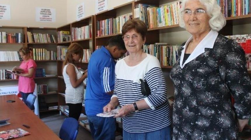 Emekli Olmayan &Ouml;ğretmenler K&uuml;t&uuml;phane A&ccedil;tı