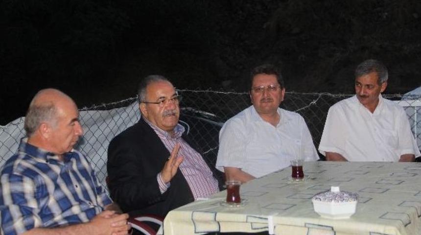 Ak Parti &Ccedil;orum Milletvekili Ve Tbmm İdare Amiri Salim Uslu;