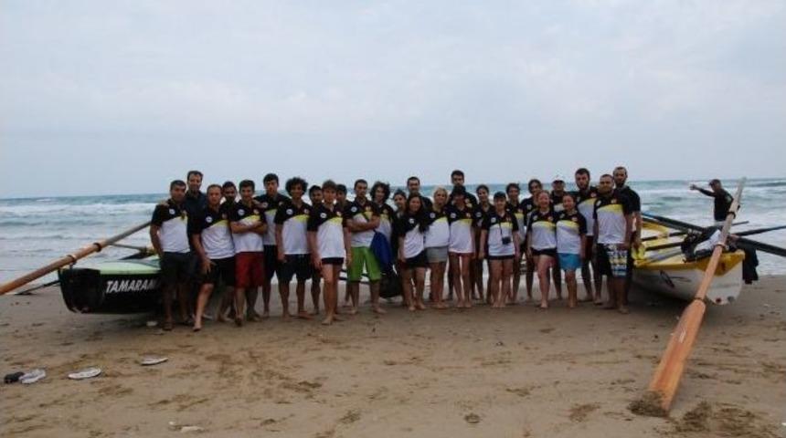 &Uuml;niversiteliler Su Sporları Festivaline Katıldı