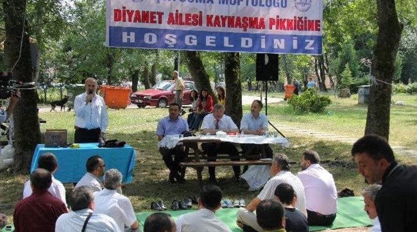 M&uuml;ft&uuml;l&uuml;k&rsquo;den Din G&ouml;revlilerine Piknik