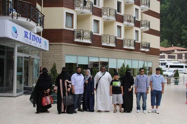 Arap Turistler Ramazan Ayını Rize’de Geçirmenin Planlarını Yapıyor