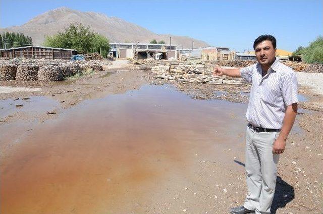 Odun Ambarlarını Su Bastı 1