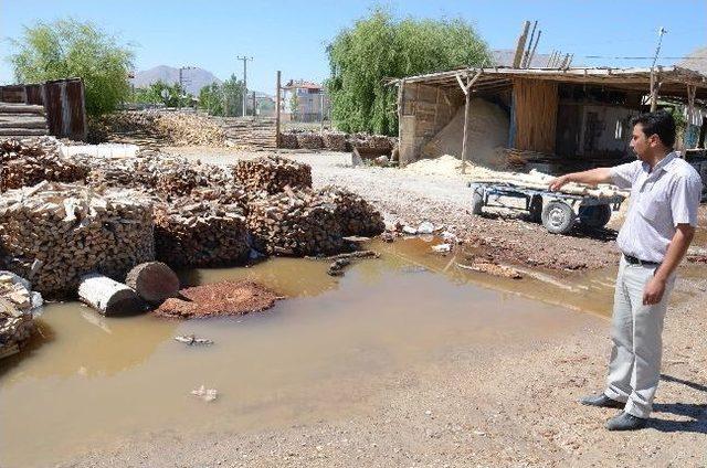 Odun Ambarlarını Su Bastı 3