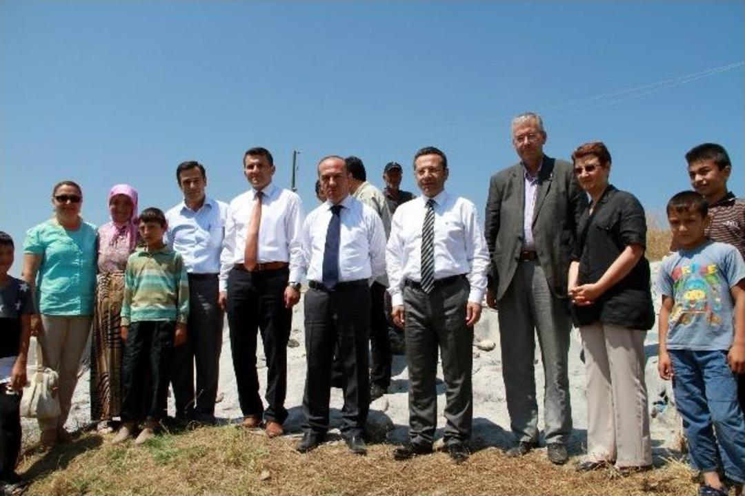 Validen Randevu Talep Etti, Vali Ona Geldi