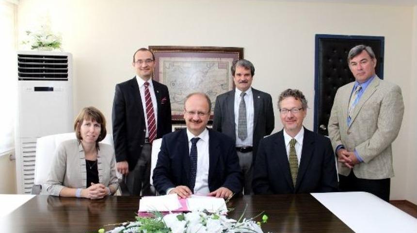 İk&ccedil;&uuml;, Orman Fak&uuml;ltesini, Amerika&rsquo;dan Maine &Uuml;niversitesi İle Birlikte Tasarlayacak