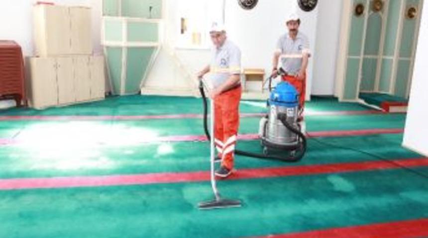 Gebze Camilerinde Ramazan Hazırlıkları