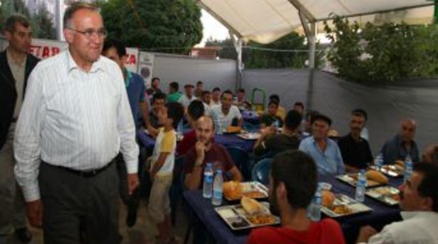 B&uuml;y&uuml;kşehir Belediyesi, Ramazan&rsquo;da 120 Bin Kişiye Sıcak Yemek Verecek