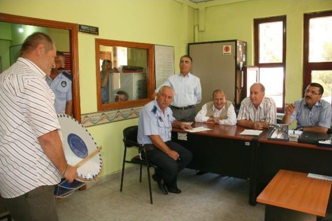 Mahalle Muhtarları Kendi Davulcularını Kendileri Se&ccedil;ti