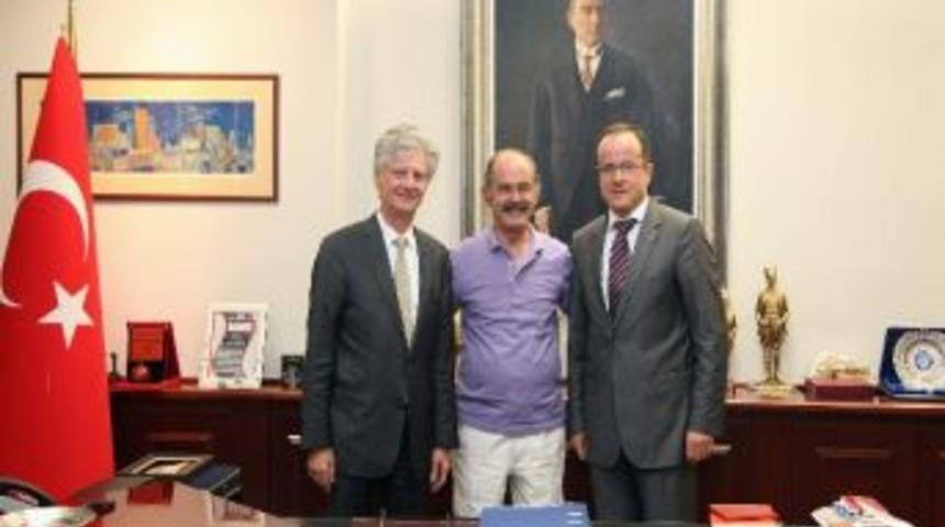 Avusturya B&uuml;y&uuml;kel&ccedil;isi W&ouml;lger&rsquo;den Başkan B&uuml;y&uuml;kerşen&rsquo;e Ziyaret