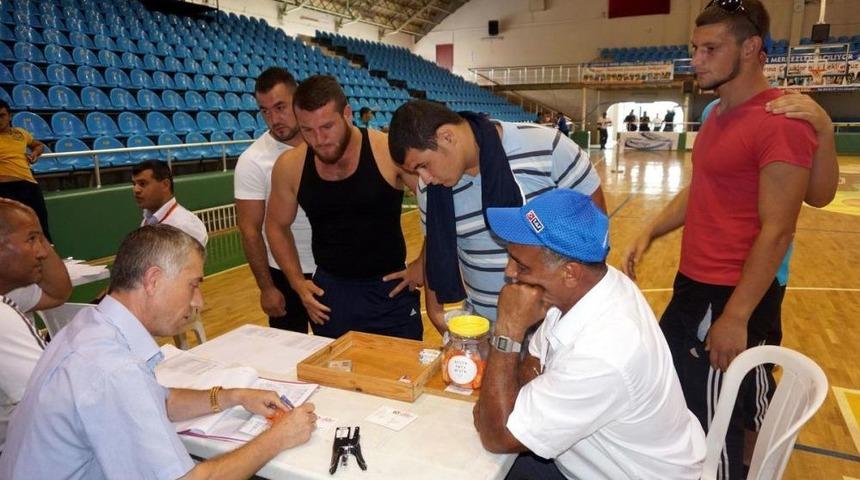 652. Tarihi Kırkpınar Yağlı G&uuml;reşleri