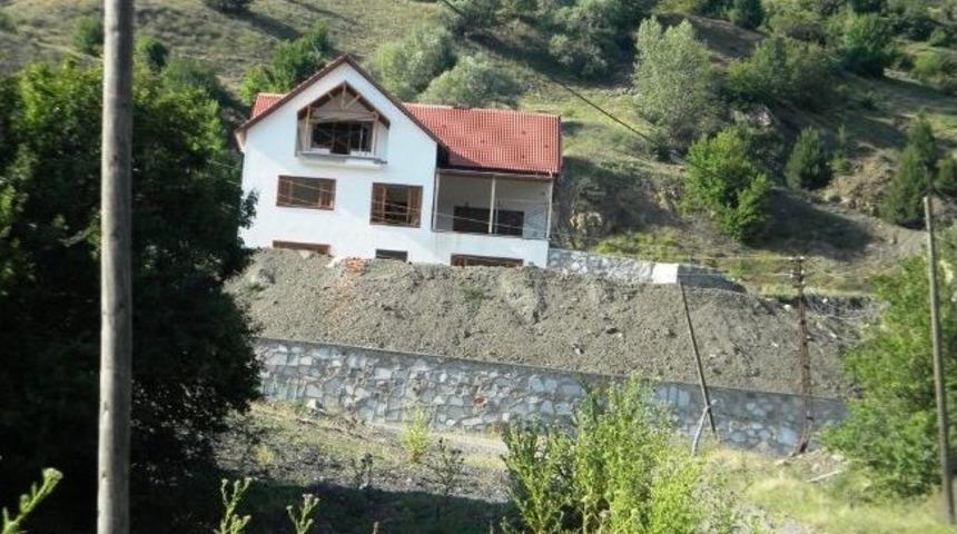 Kaymakamlık Lojman İnşaatı Devam Ediyor