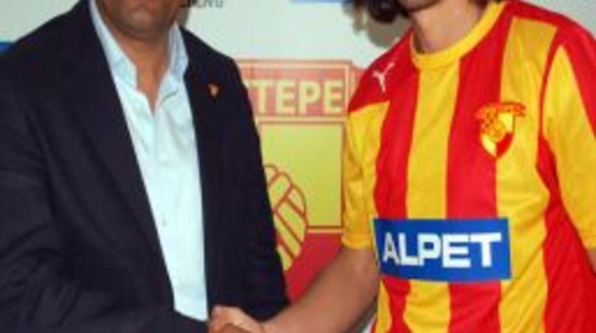 G&ouml;ztepe, Tolga &Ccedil;avdar&rsquo;la 2 Yıllık S&ouml;zleşme Imzaladı