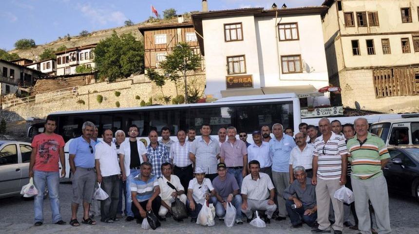 40 Apartman G&ouml;revlisi Birlikte Tatil Yaptı