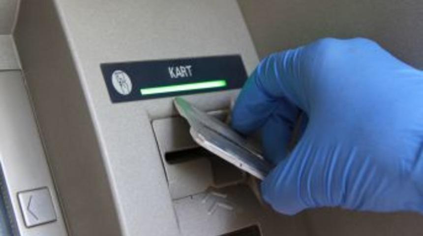 ATM Faresinin D&uuml;zenek Oyununu &Ouml;ğretmen Bozdu