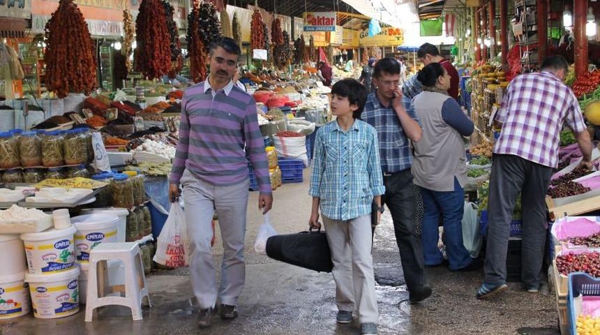 Perakende Sebze Hali Eski G&uuml;nlerini Arıyor