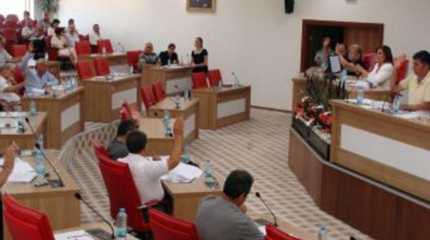 Aydın Belediye Meclisi Devamsız &Uuml;yelerinden Rahatsız