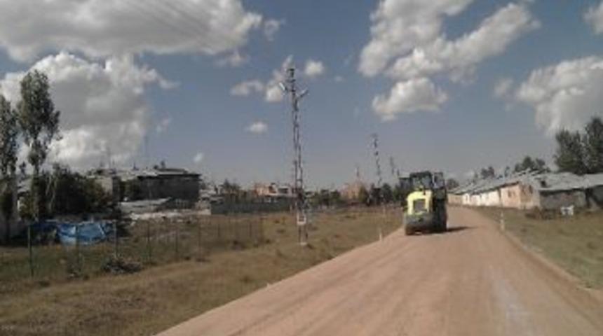 Demir&ouml;z&uuml;n&rsquo;de Yol &Ccedil;alışmaları