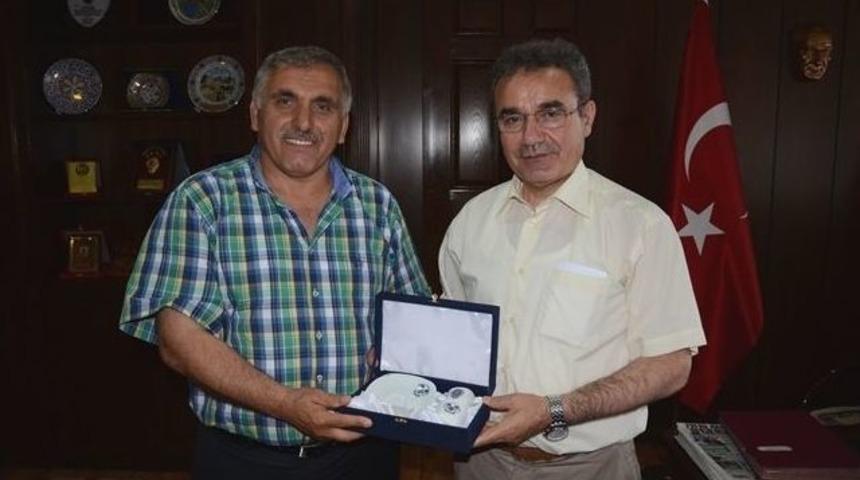 Hendek Belediye Başkanı Ali İnci Trabzon&rsquo;da