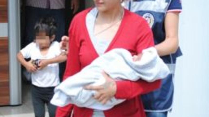 C&uuml;zdan &Ccedil;alan Kadın Bebeğiyle Adliyeye Sevk Edildi