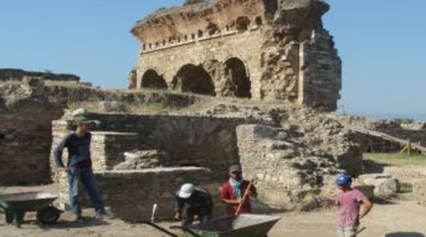 Tralleis Antik Kenti I&ccedil;in A&ccedil;ık &Ouml;denek Sıkıntısı Yok