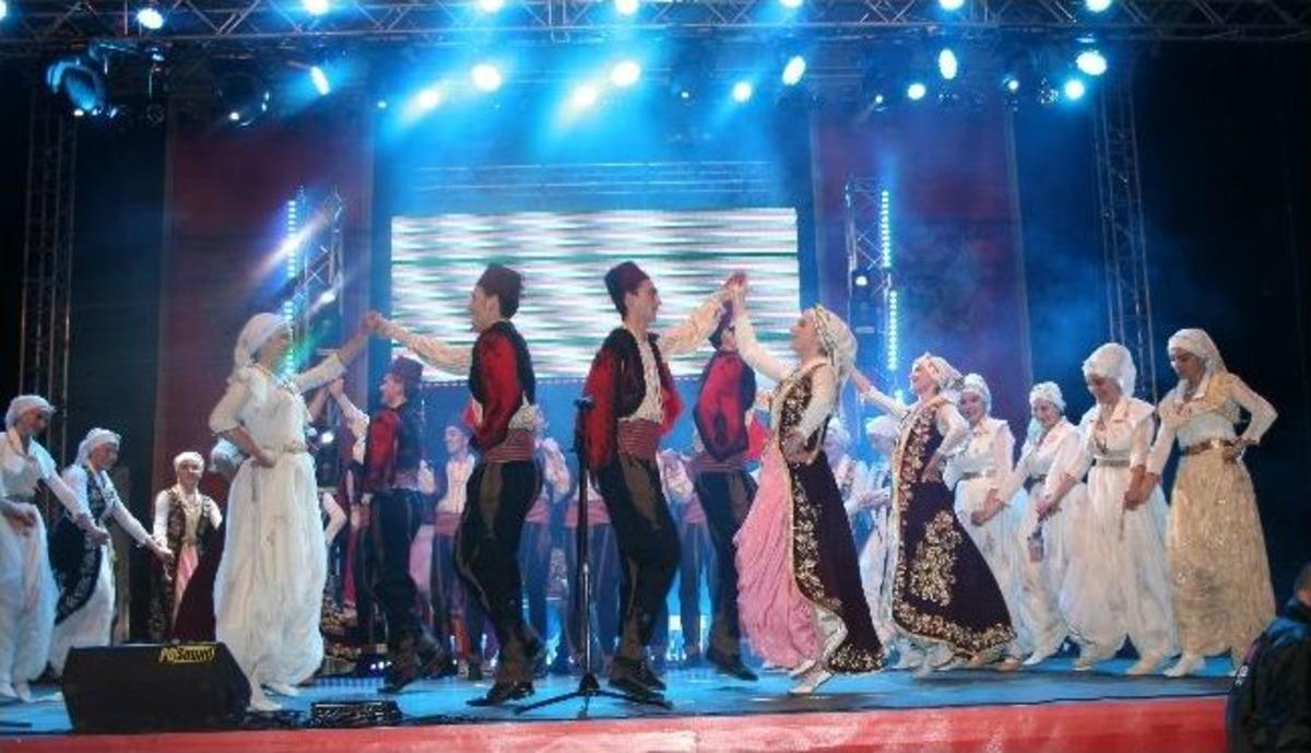 D&uuml;nyanın B&uuml;t&uuml;n Renkleri Bursa&rsquo;da