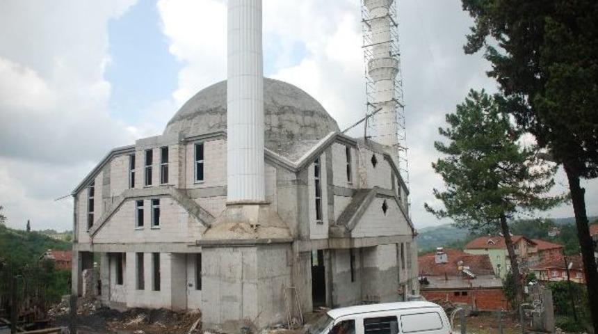 Hayırsever İşadamı Kendi K&ouml;y&uuml;ne 1 Milyon Tl&rsquo;lik Cami Yaptırıyor