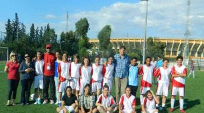 Hanbatlı Gen&ccedil; Kızlar Ikinci Oldu