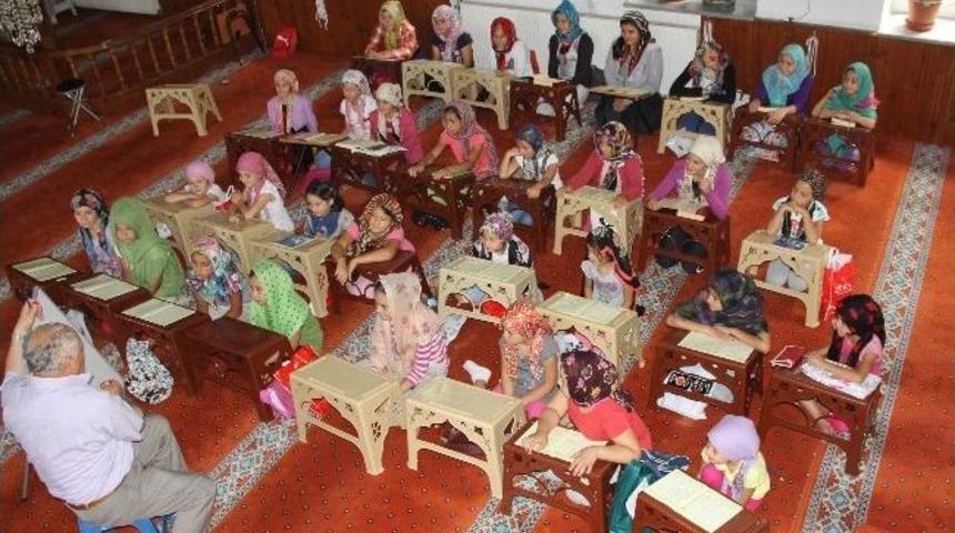 Yaz Kur&rsquo;an Kurslarına İlgi B&uuml;y&uuml;k