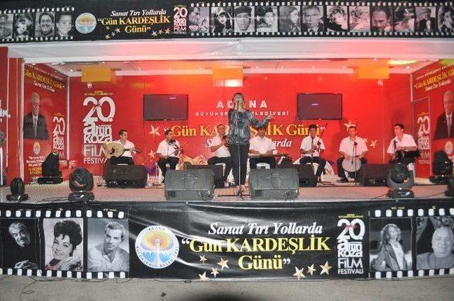 Büyükşehir Sanat Tırı Yüzüncü Yıl’da