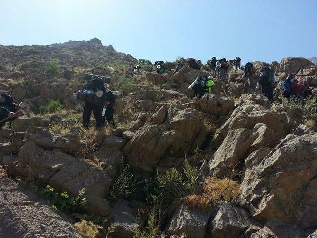 S&uuml;mb&uuml;l Dağı&rsquo;na Zirve Tırmanışı 2