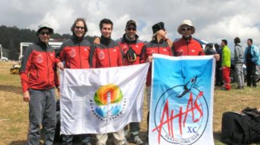 Adanalı Sporcular Yamaç Paraşütünde Şampiyonluğu Hedefliyor