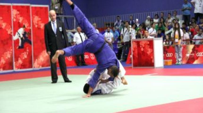 200'&uuml; Aşkın Judocu Yarın Yıldızlar Balkan Judo Şampiyonası'nda Karşılaşacak