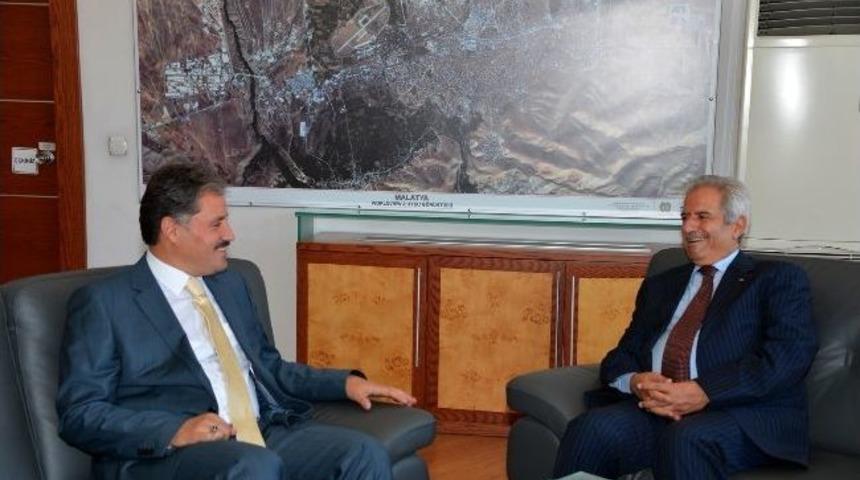 Filistin B&uuml;y&uuml;kel&ccedil;isi&rsquo;nden Başkan &Ccedil;akır&rsquo;a Ziyaret