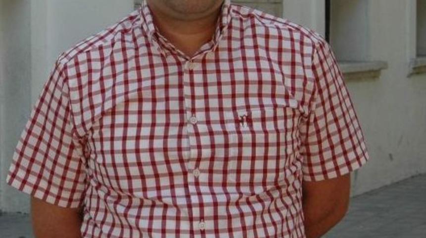 Okul Bah&ccedil;esinde &Ccedil;ay Bah&ccedil;esi Kurdu