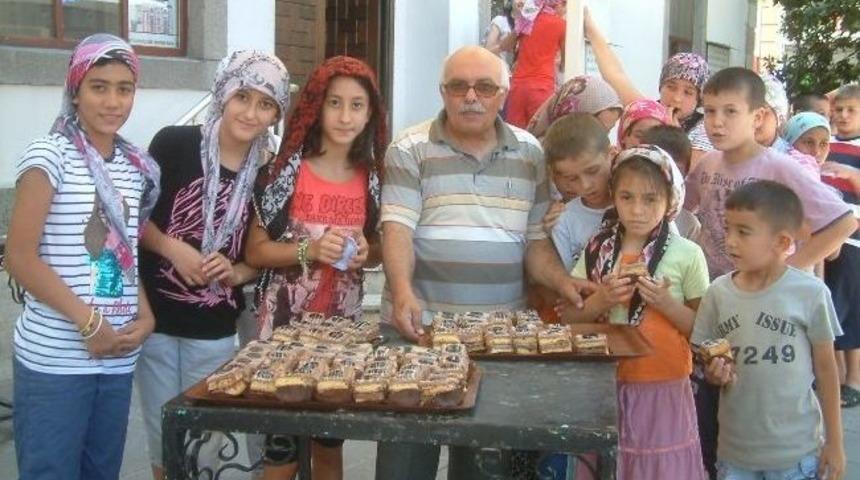 &Ouml;ğrenciye Camide Yaş G&uuml;n&uuml; S&uuml;rprizi