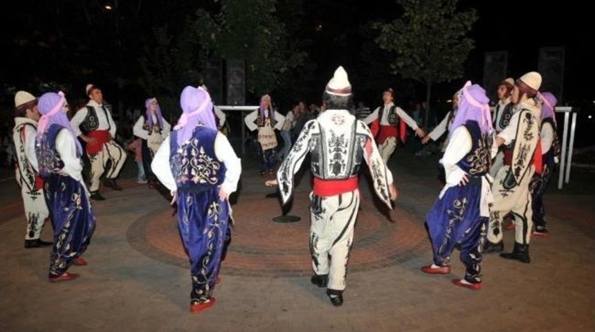 Nil&uuml;fer&rsquo;de Halk Dansları Ve T&uuml;rk&uuml; R&uuml;zgarı