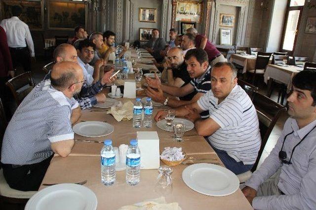 Musiad Doğu Azerbaycan 4. Yatırım Formu İ&ccedil;in İş Adamlarıyla İran da Bir Araya Gelecek 1