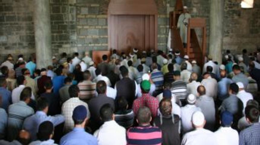 Ayasofya, 52 Yıl Aradan Sonra Cami Olarak Yeniden Ibadete Açıldı