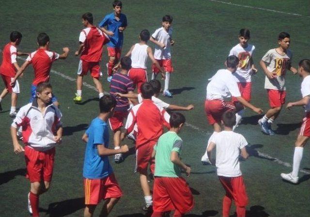 Emniyet Çocuklara Yıldız Olmanın Yolunu Açtı 1