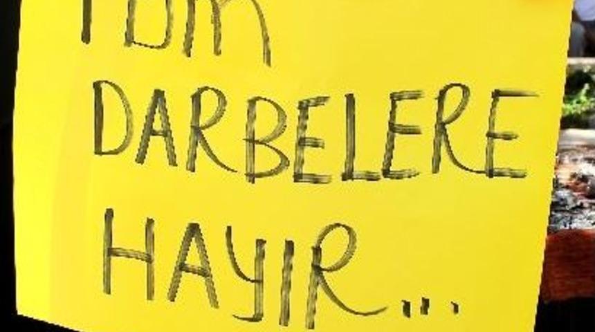 Mersin'den Mursi'ye Destek