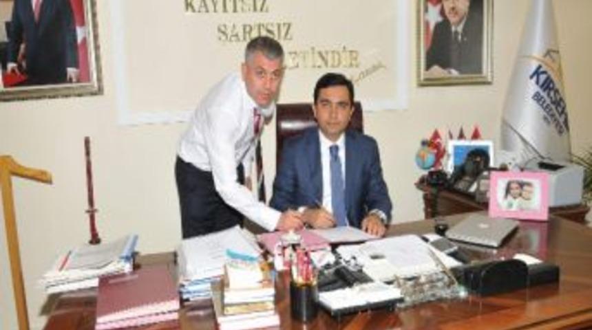 Kırşehir Belediyesi T&uuml;rk Standartları Enstit&uuml;s&uuml; İle Protokol İmzaladı
