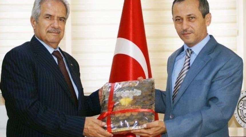 Filistin Ve Tayvan B&uuml;y&uuml;kel&ccedil;ileri, Nal&ccedil;acı&rsquo;yı Ziyaret Etti