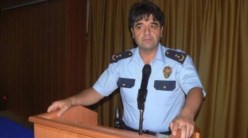 Boz&uuml;y&uuml;k'te Huzur Toplantısı