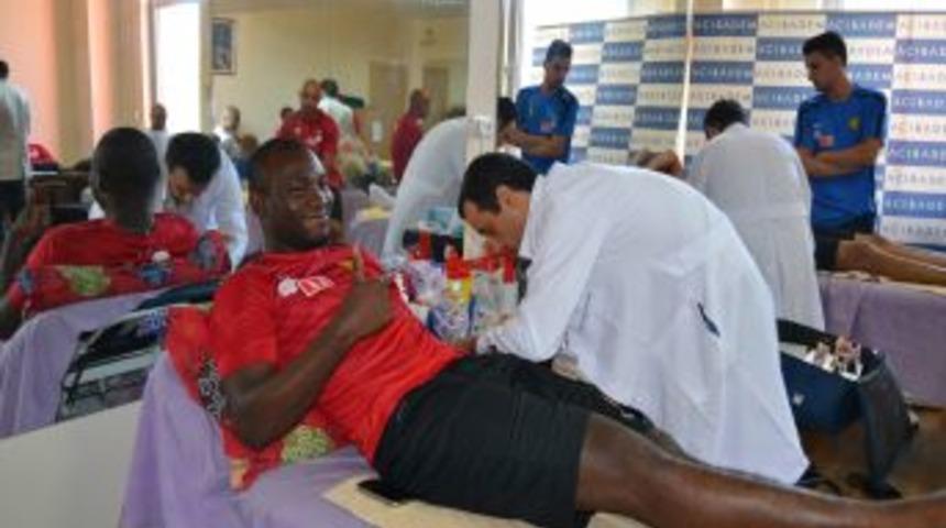 Eskişehirspor Oyuncuları Sağlık Kontrollerinden Ge&ccedil;ti