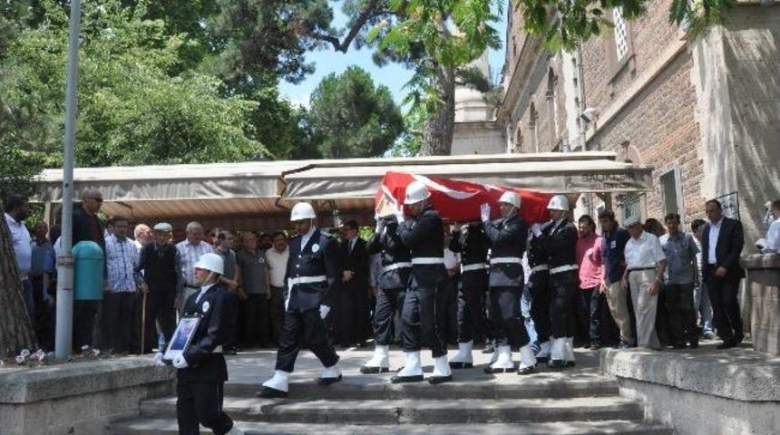 Eski Balıkesir Milletvekili Alver Hayatını Kaybetti