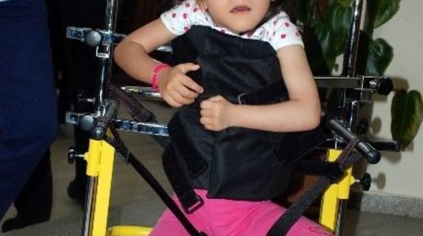 Didim Belediyesi İki Engellinin Y&uuml;z&uuml;n&uuml; G&uuml;ld&uuml;rd&uuml;