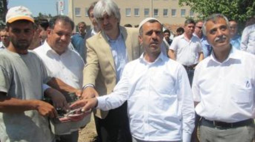 Akhisar'da Işık Kız &Ouml;ğrenci Yurdu'nun Temeli Atıldı