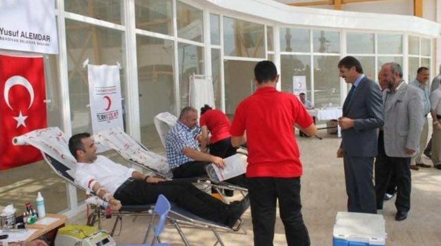 Serdivan Belediyesi Ve Kızılay&rsquo;dan Kan Bağışı Kampanyası